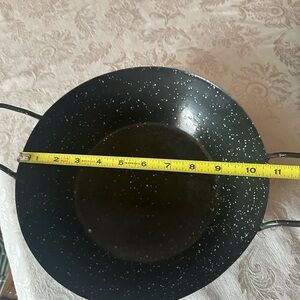Speckled Enamel steel paella